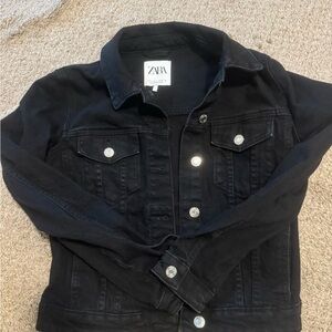 Zara Women's Dark Denim Jacket with Silver Buttons